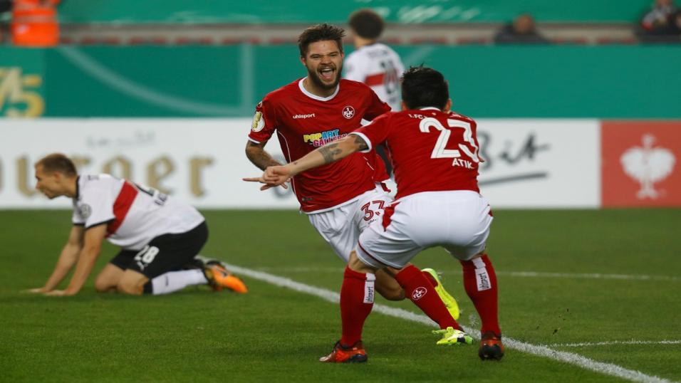 Kaiserslautern celebrate a goal